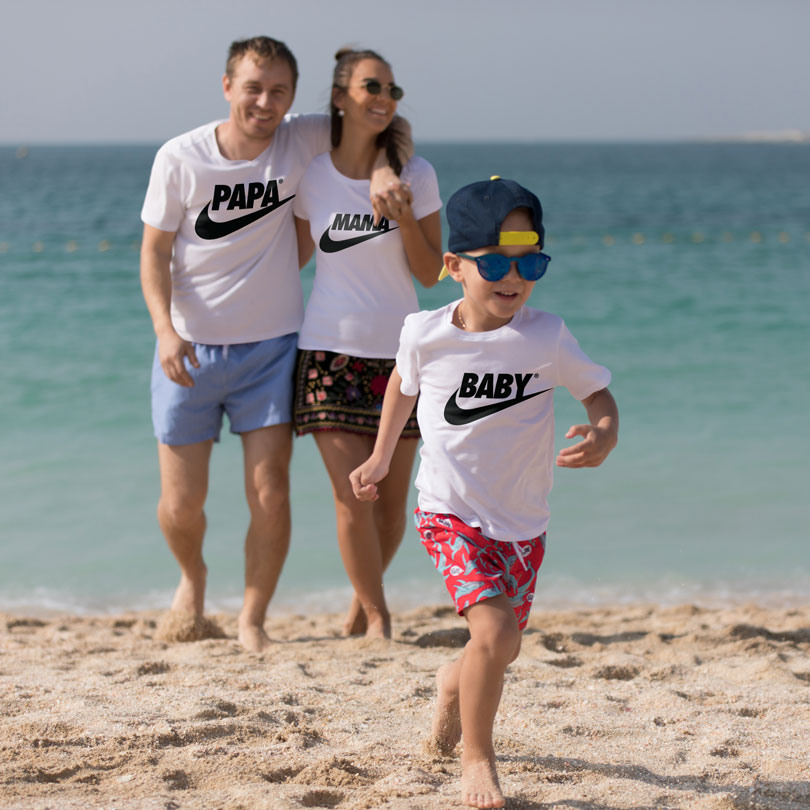 Tricouri Nike personalizabile pentru familie
